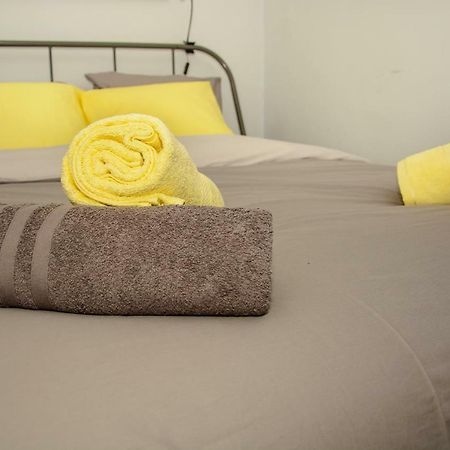 Comfy Brand New Apt Near Acropolis Museum أثينا المظهر الخارجي الصورة